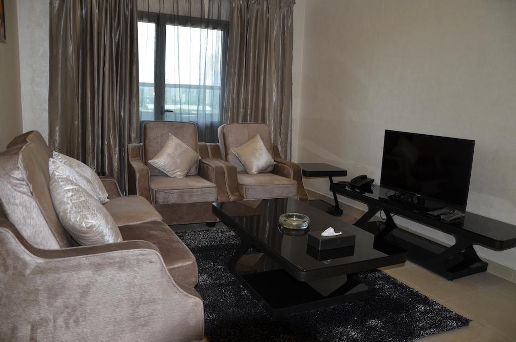 Reef Hotel Aparts Ajman Phòng bức ảnh