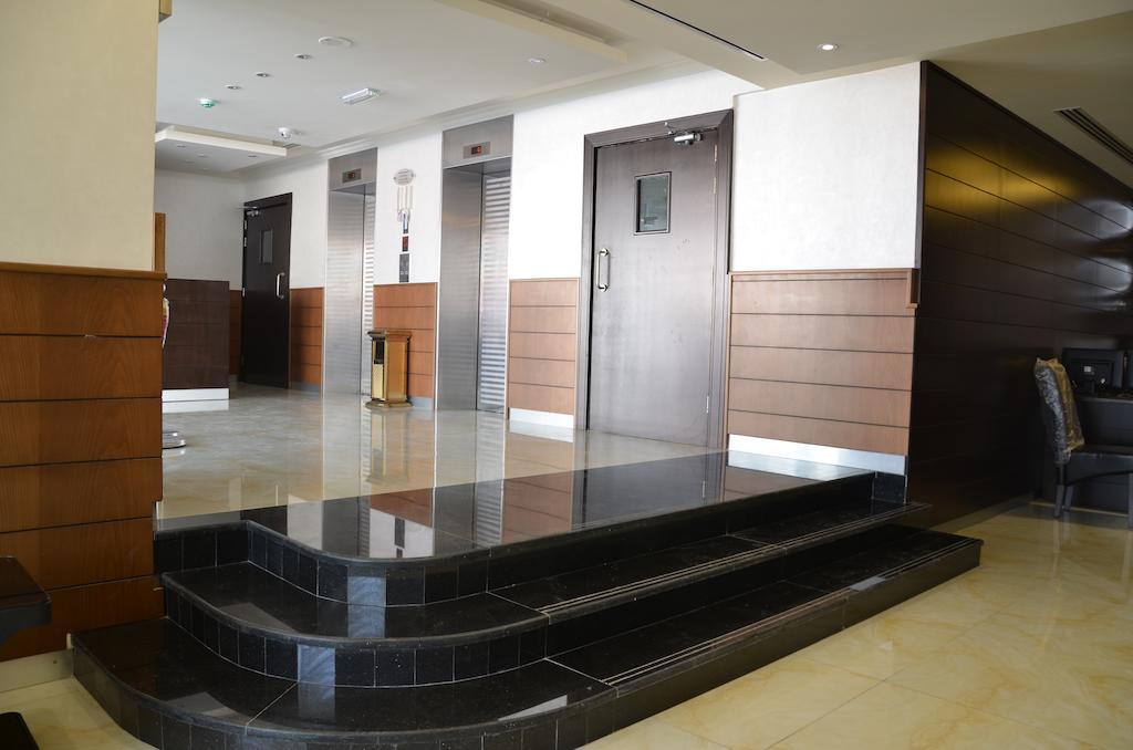 Reef Hotel Aparts Ajman Ngoại thất bức ảnh